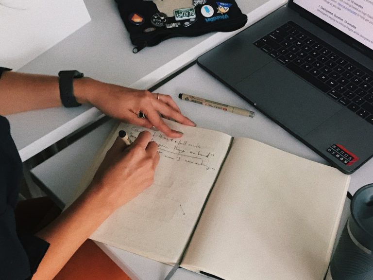 Crafting Your Perfect Resume: The Art of Effective Editing